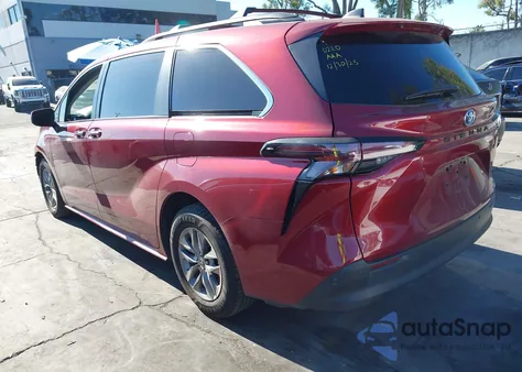 2023 Toyota Sienna Xle z USA, uszkodzony, nr VIN 5TDYRKEC0PS143772